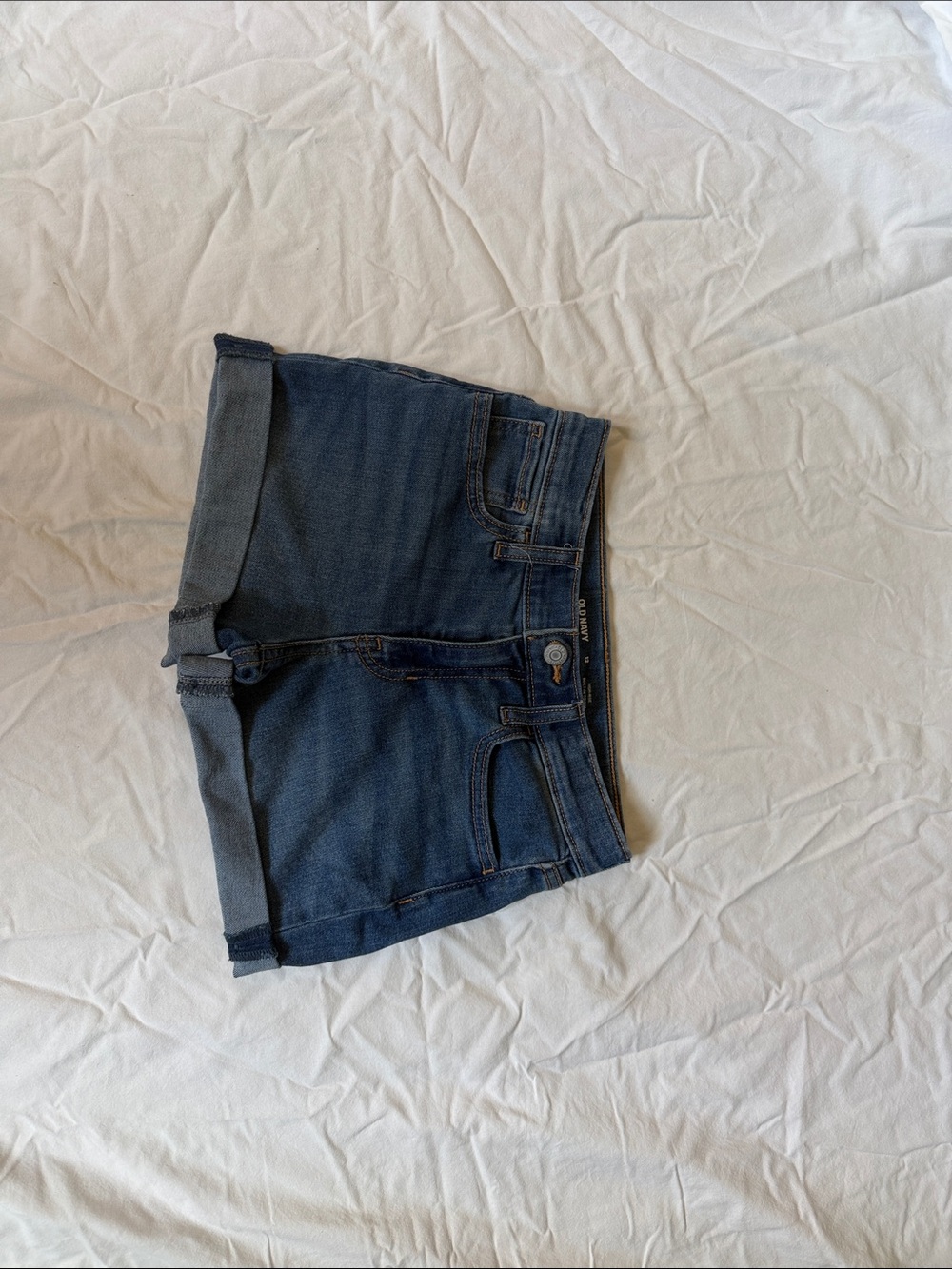 Old Navy dark wash girls jean shorts